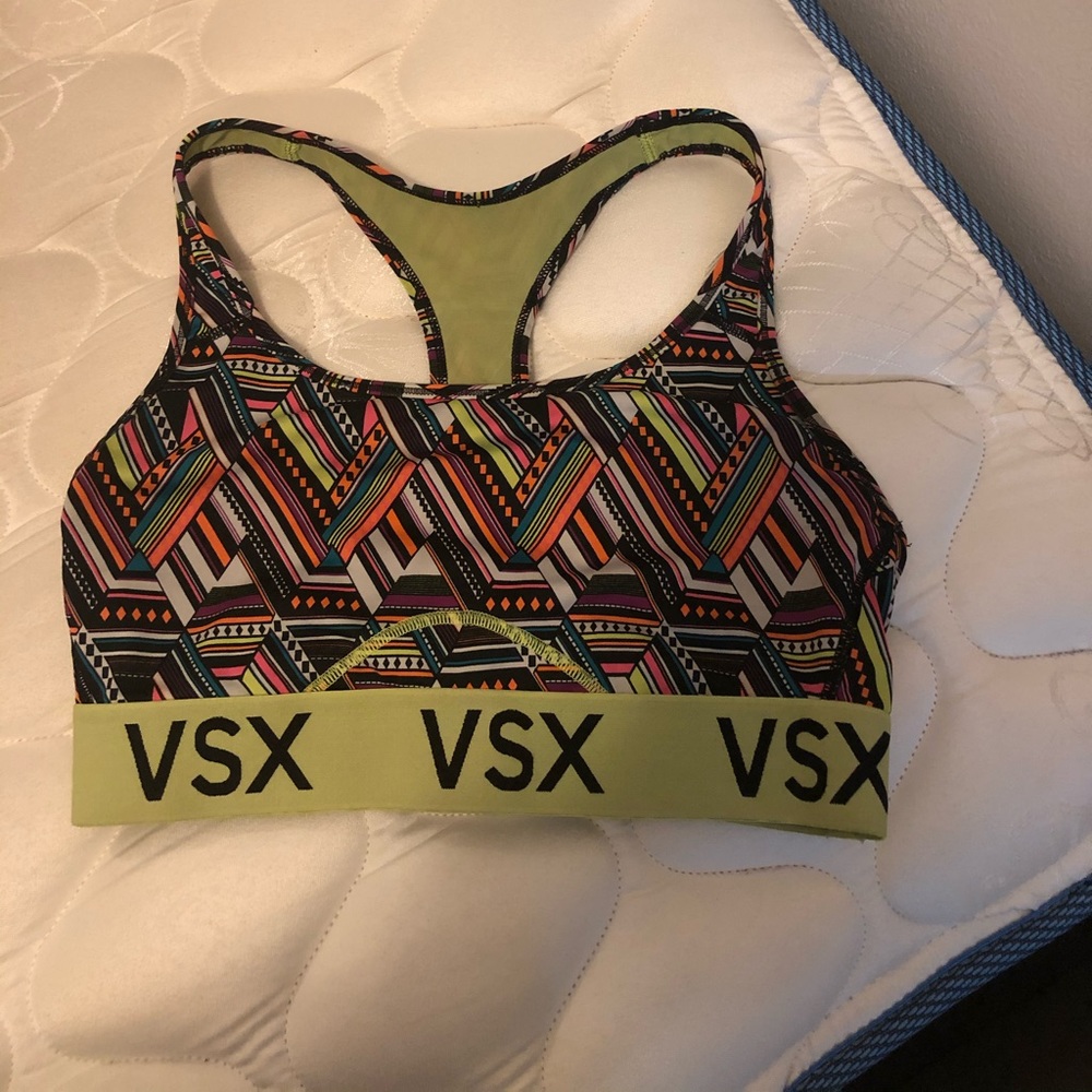 Sports bra